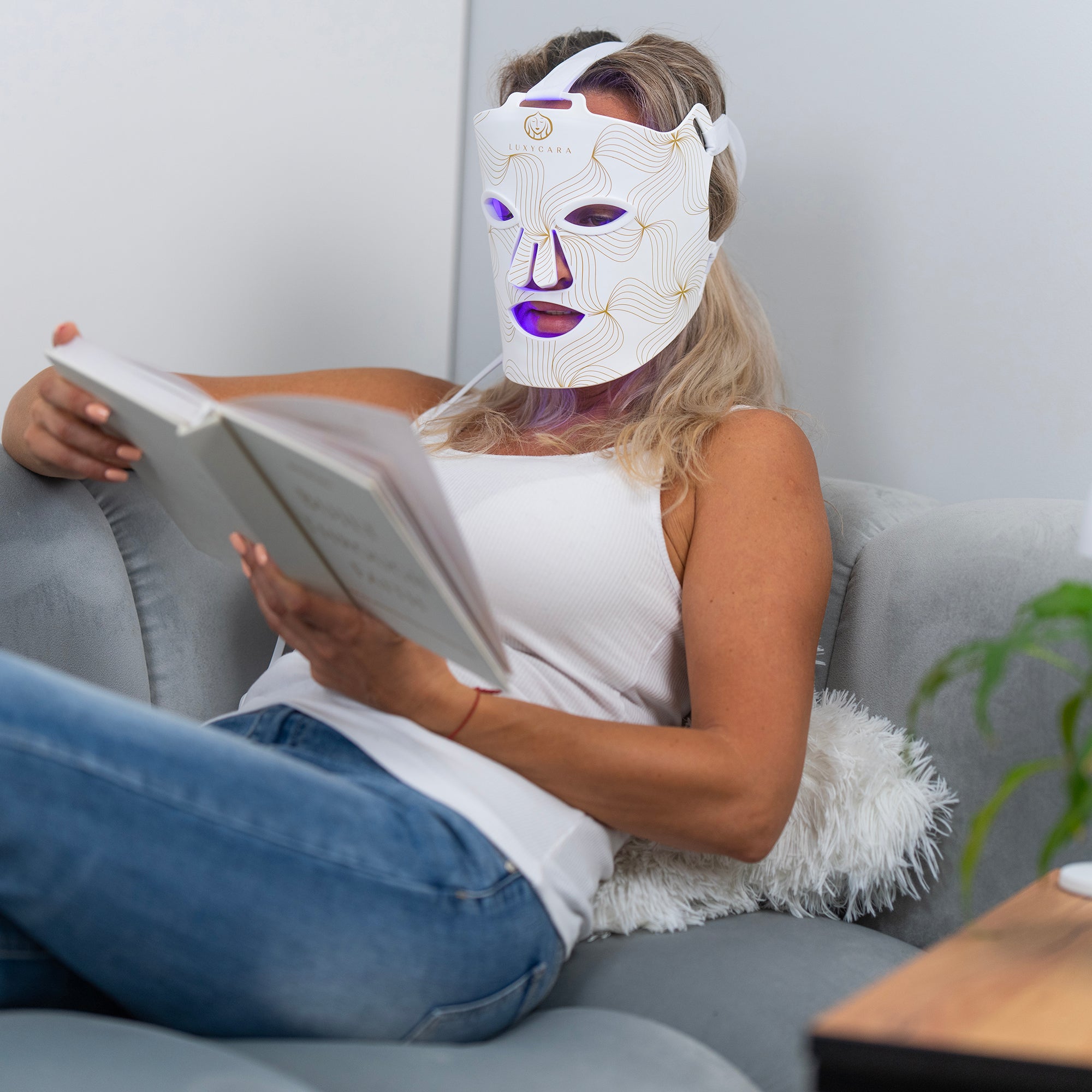 Luxycara™ LED Light Therapy Mask