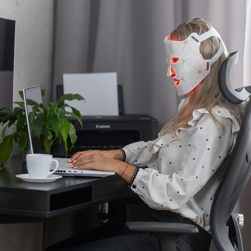 Using the mask while working